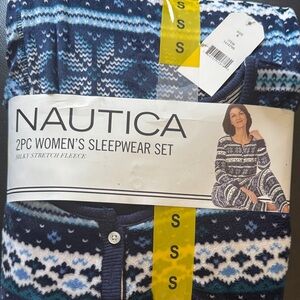 Nautica Women's Navy and White Fleece Pajama Set